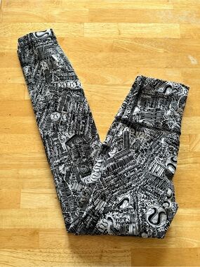 Lululemon leggings size 2